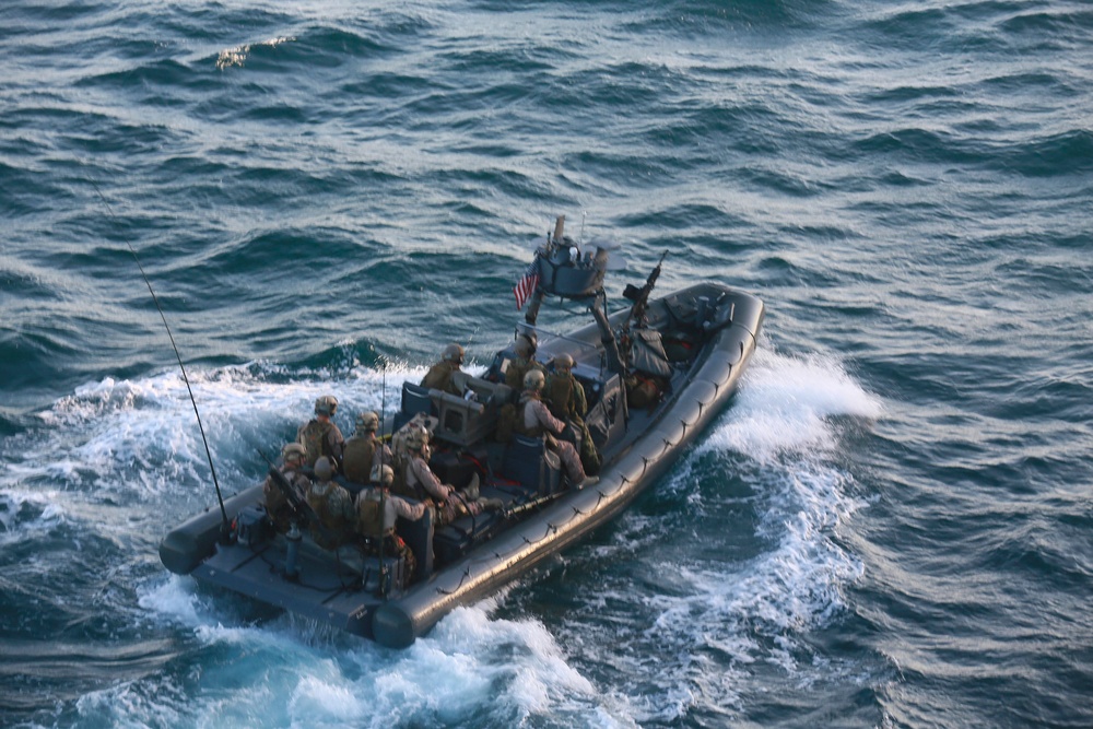 US Marines practice taking over ships at sea