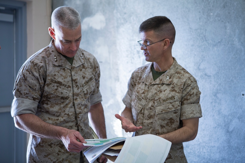 Commanding General, 2nd Marine Division visits Infantry Small Unit Leader Course, School of Infantry-East