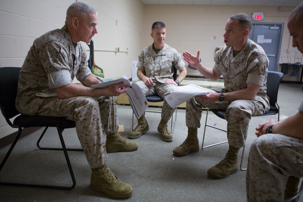 Commanding General, 2nd Marine Division visits Infantry Small Unit Leader Course, School of Infantry-East