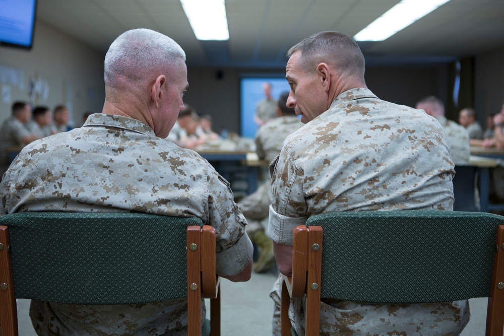 Commanding General, 2nd Marine Division visits Infantry Small Unit Leader Course, School of Infantry-East