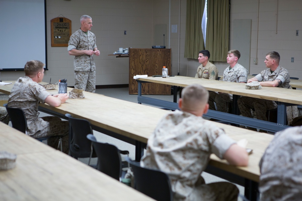 Commanding General, 2nd Marine Division visits Infantry Small Unit Leader Course, School of Infantry-East