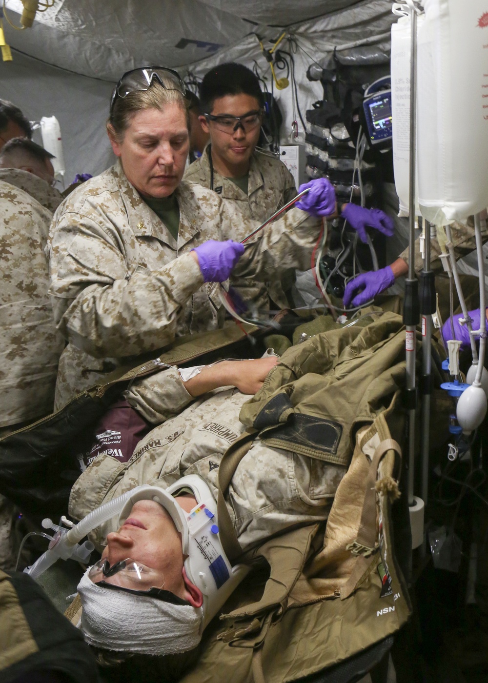 DVIDS - Images - Marines, sailors learn to save lives [Image 8 of 11]