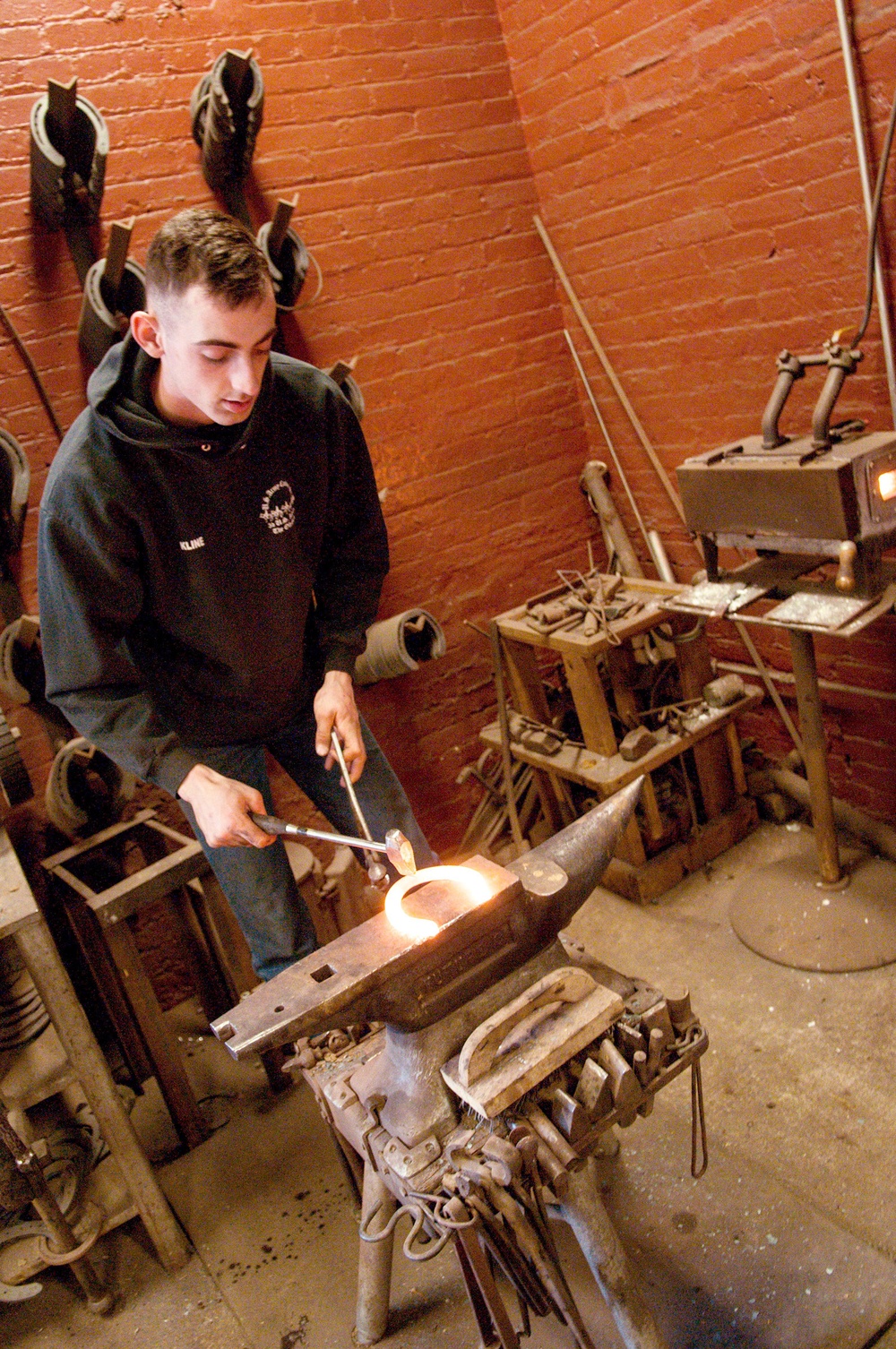 Forging footwear: Caisson Platoon farriers provide unique service to TOG