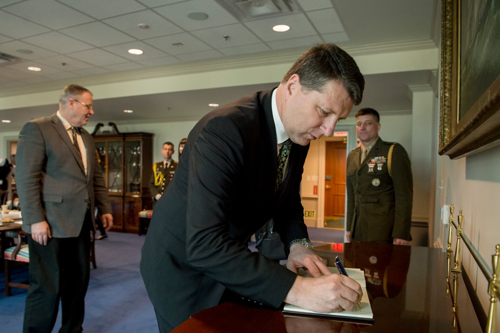 DSD hosts Latvia's MoD