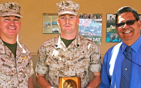 MWSS-371 Sergeant Awarded the 2015 Environmental Stewardship Award at MCAS Yuma