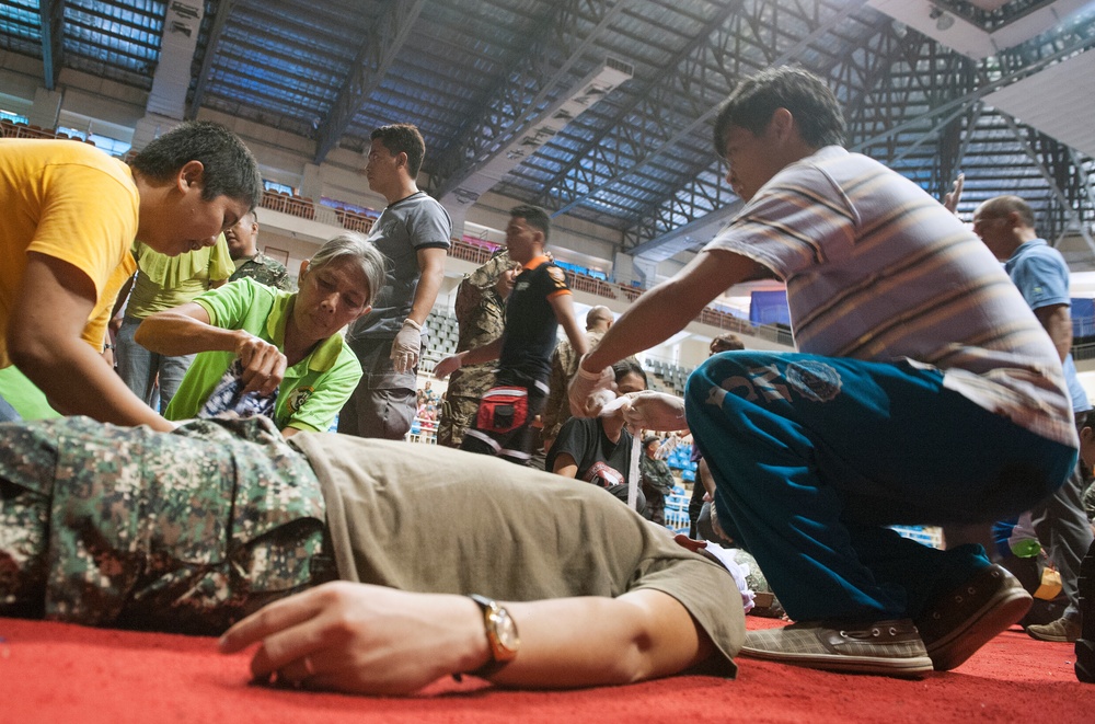 BK15 multinational team teaches health workers first responder skills