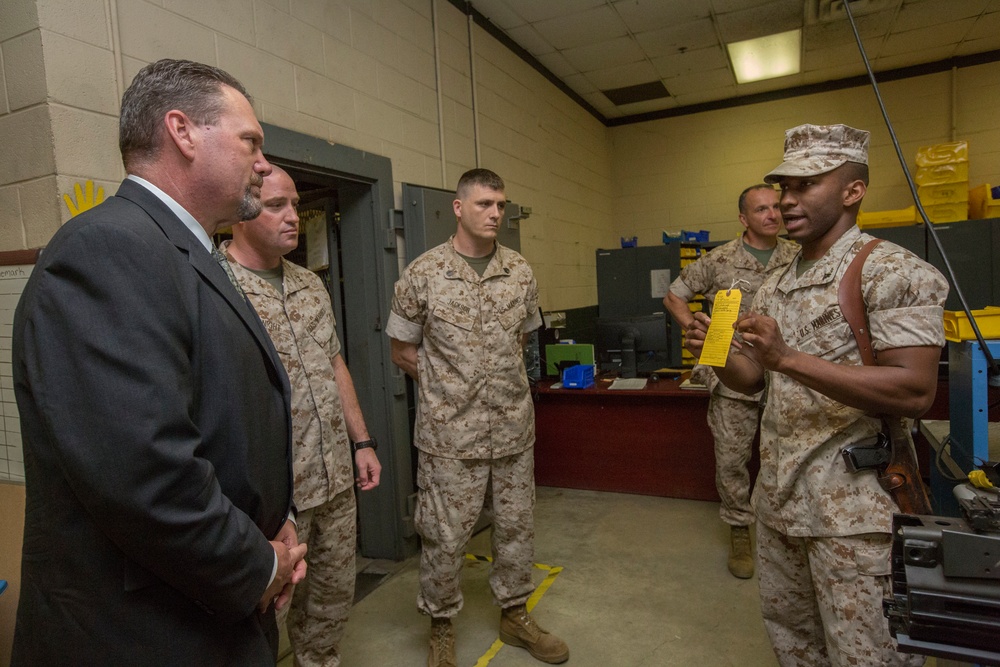 Assistant Deputy Commandant for Installations and Logistics visits 2D Marine Logistics Group