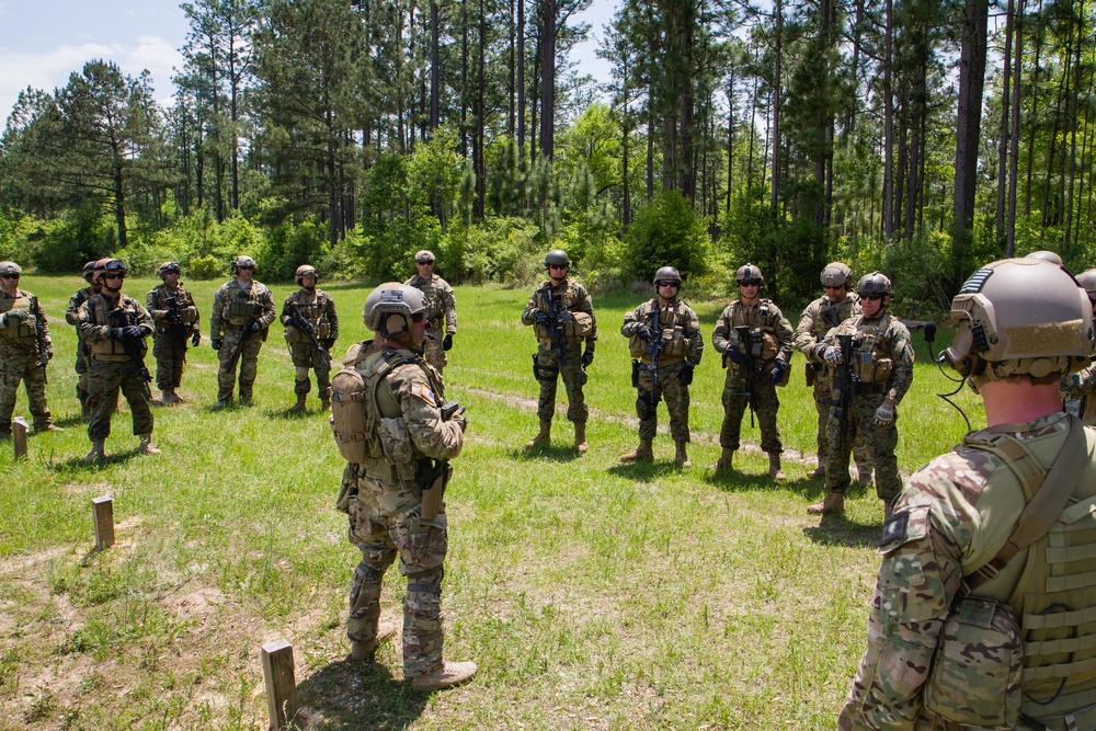 US, Chile SOF rifle range training exchange
