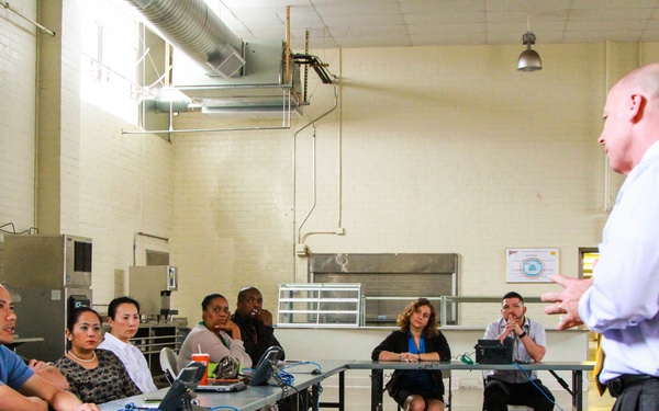 USAR CXO visits 311th civilian staff