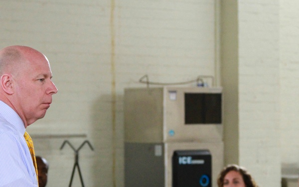 USAR CXO visits 311th civilian staff