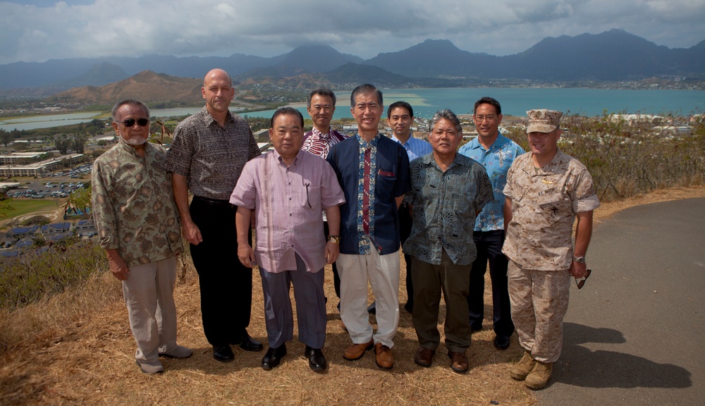 Vice Governor of Okinawa visits MCBH 2015