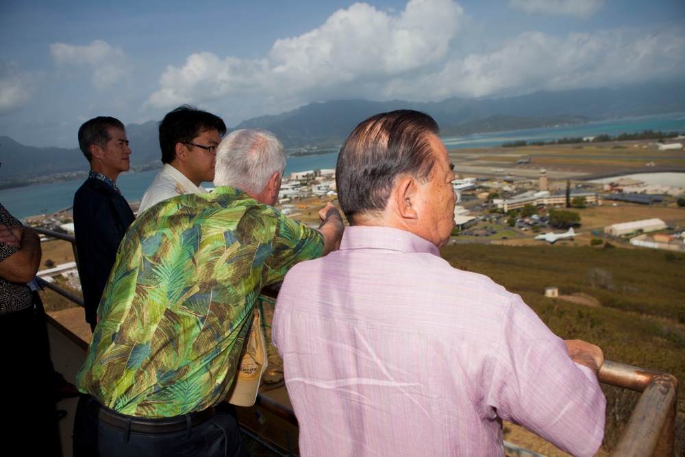 Vice Governor of Okinawa visits MCBH 2015