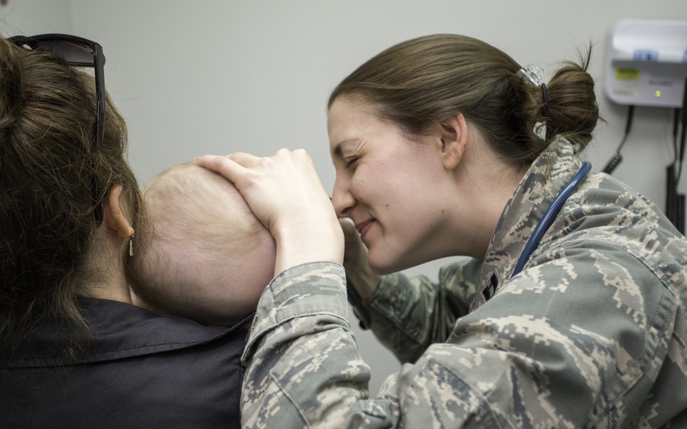 Month of the Military Child – Pediatricians serve as important resource for parents