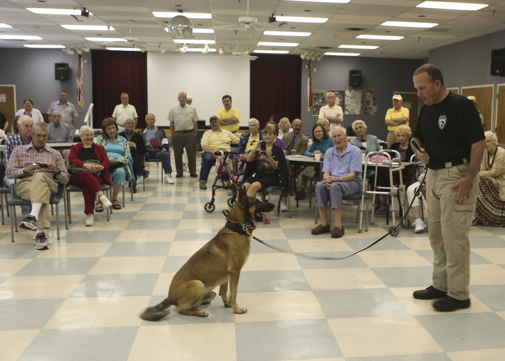 PMO K-9’s entertain WWII vets