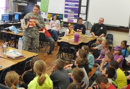 Sustainers support elementary school read-a-thon