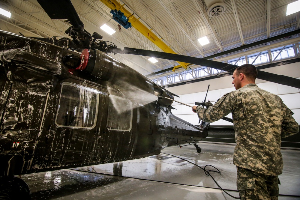 NJ Army Guard Black Hawk maintenance