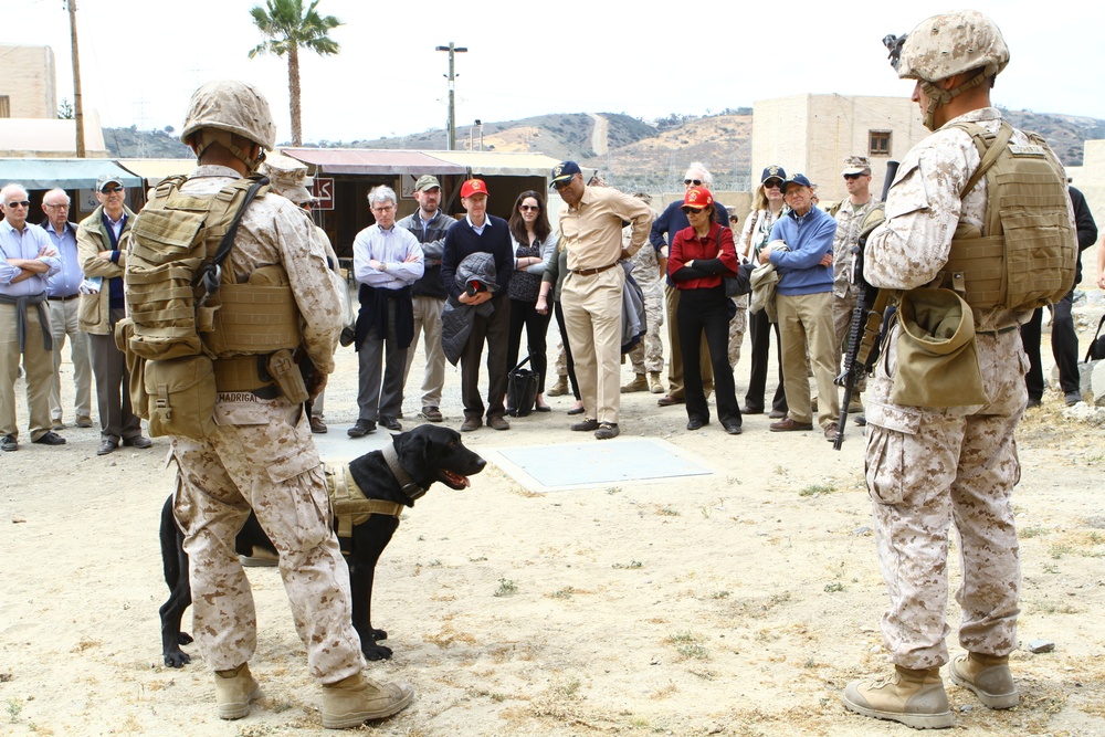 Council on Foreign Relations tours Camp Pendleton