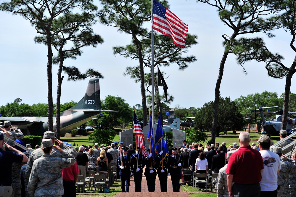 Sacrifices made during Operation Eagle Claw remembered 35 years later