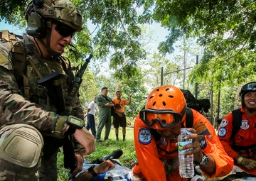 US, Philippine Airmen train to rescue comrades