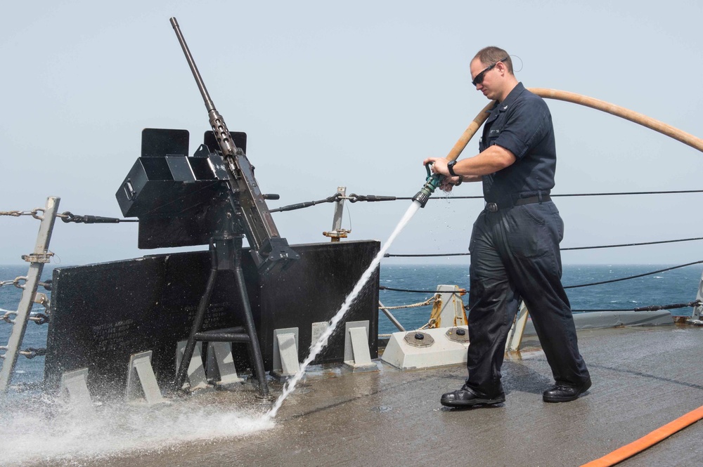 USS Farragut freshwater washdown