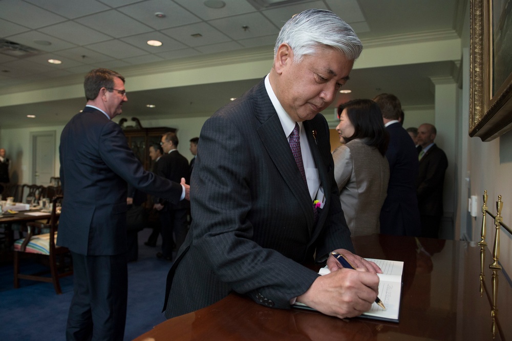 Secretary of defense meets with Japanese MoD