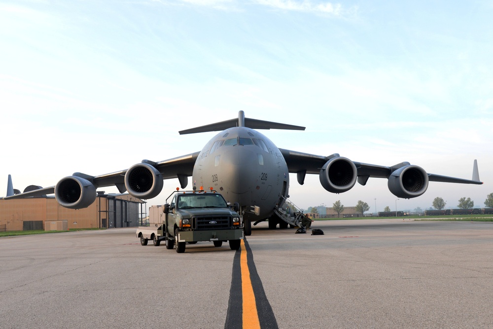 Australians and Americans work together to deliver the mission