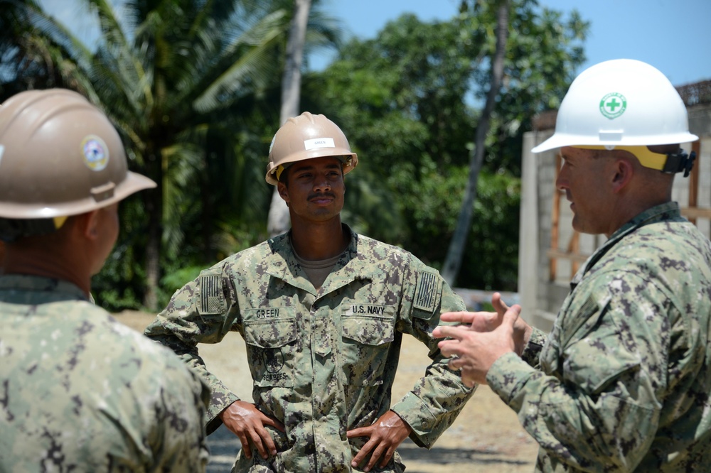 NMCB-5 Sailors build an elementary school in Cebu