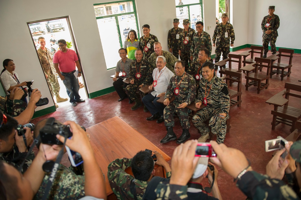 Combined US-Philippine Force Completes Classrooms