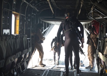 2nd Recon performs helocast, parachute landings for certification