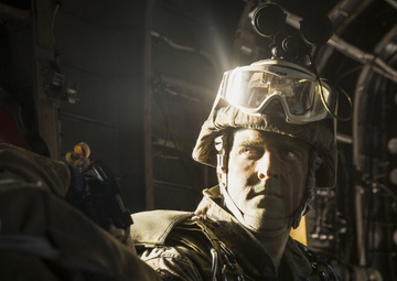 2nd Recon performs helocast, parachute landings for certification