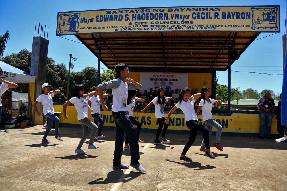 US, Philippine Armed Forces celebrate school opening