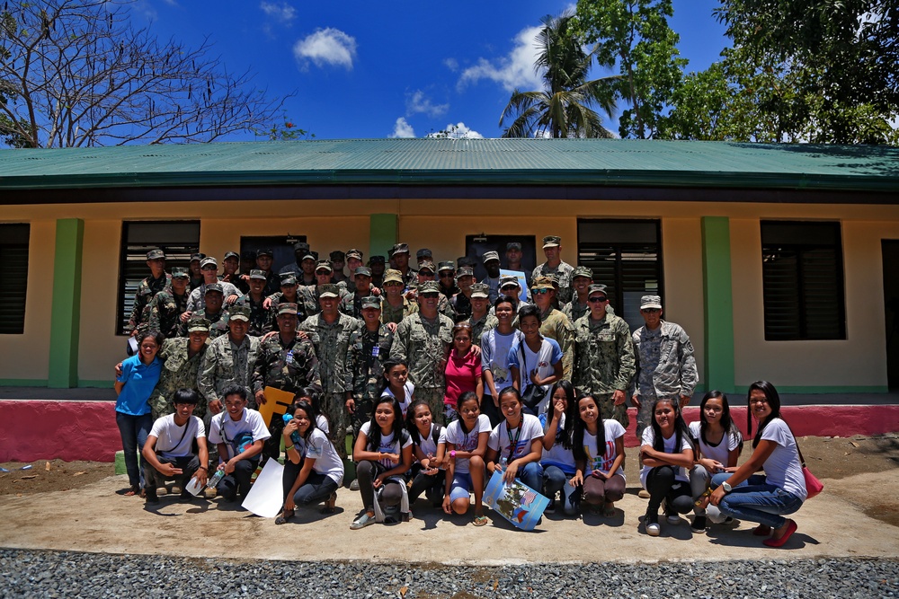 US, Philippine Armed Forces celebrate school opening