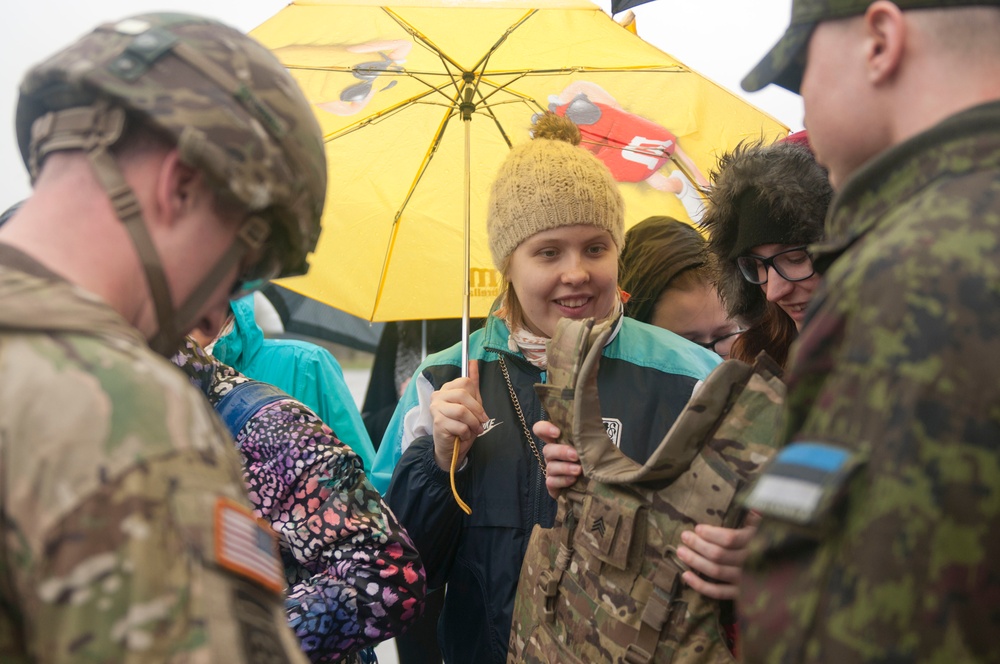 Anvil Troop Soldiers participate in Family Day