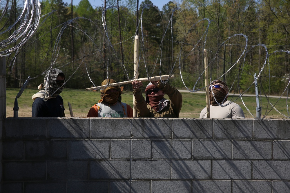 1/2 Marines Conduct Embassy Reinforcement Training