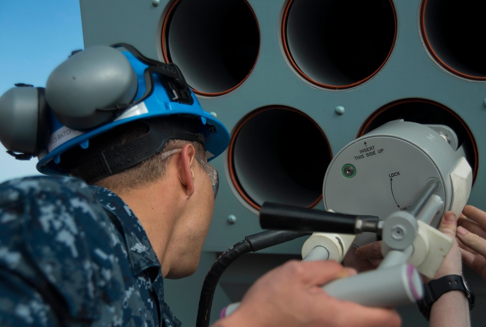 Pre-commissioning Unit Gerald R. Ford (CVN 78) Sailors train on Rolling Airframe Missile