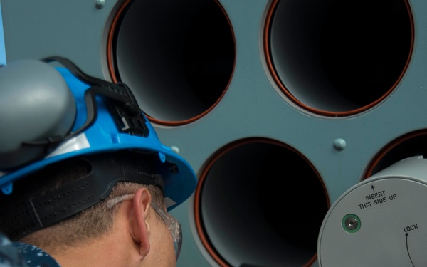 Pre-commissioning Unit Gerald R. Ford (CVN 78) Sailors train on Rolling Airframe Missile