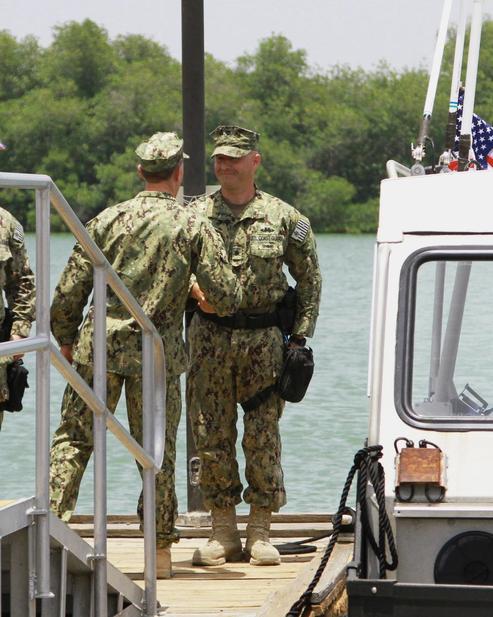 Commandant visits Coast Guardsmen at GTMO