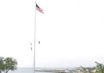 Commandant visits Coast Guardsmen at GTMO