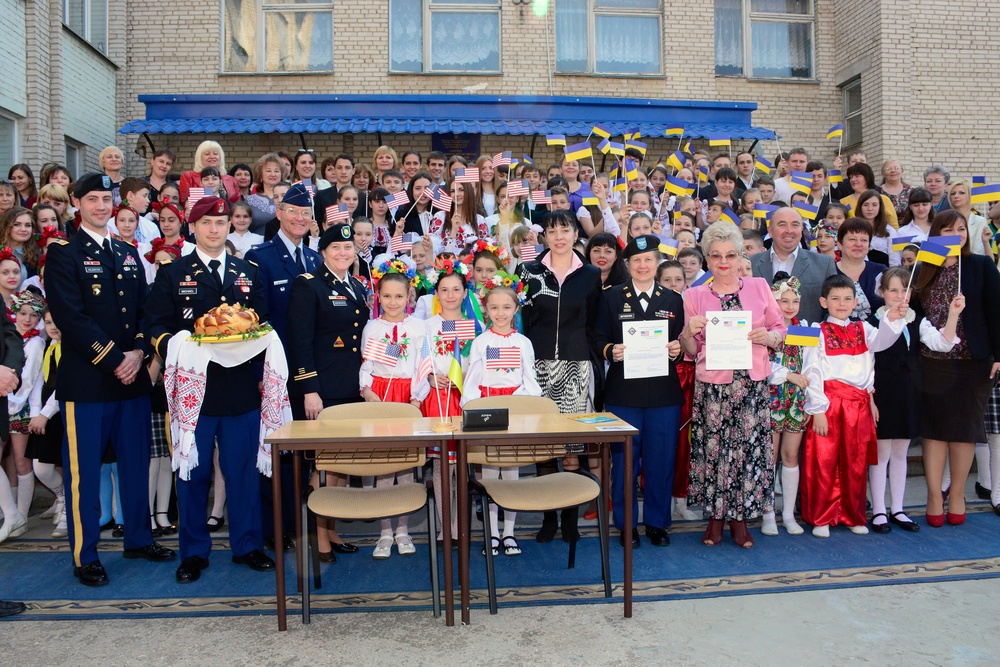 US, Ukraine property delivery ceremony
