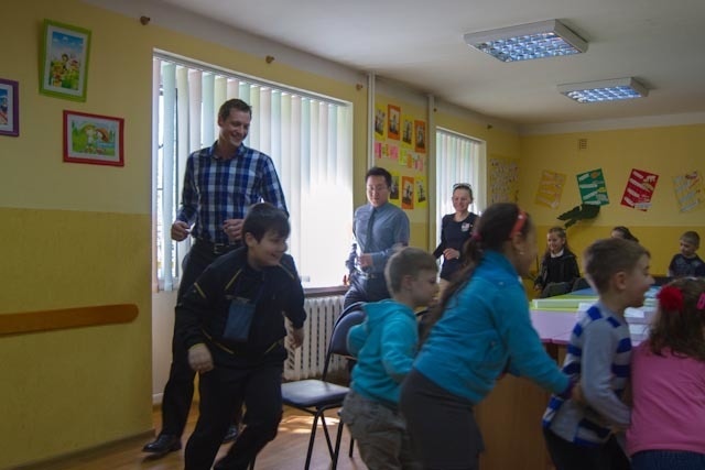 Sky Soldiers visit Ukrainian youth center