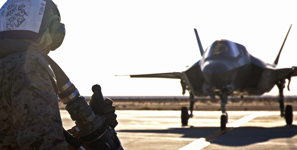 MWSS-371 Keep the ACE in the Sky During F-35B Lightning II FCLP