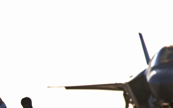 MWSS-371 Keep the ACE in the Sky During F-35B Lightning II FCLP