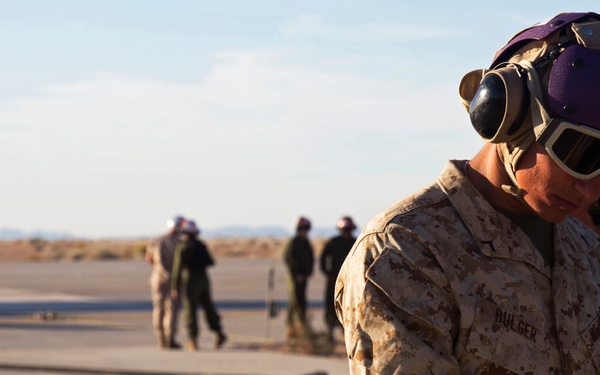 MWSS-371 Keep the ACE in the Sky During F-35B Lightning II FCLP