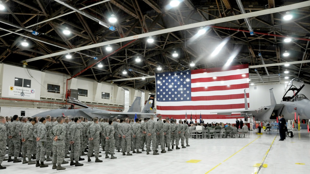 New commander takes reins of 173rd MXG