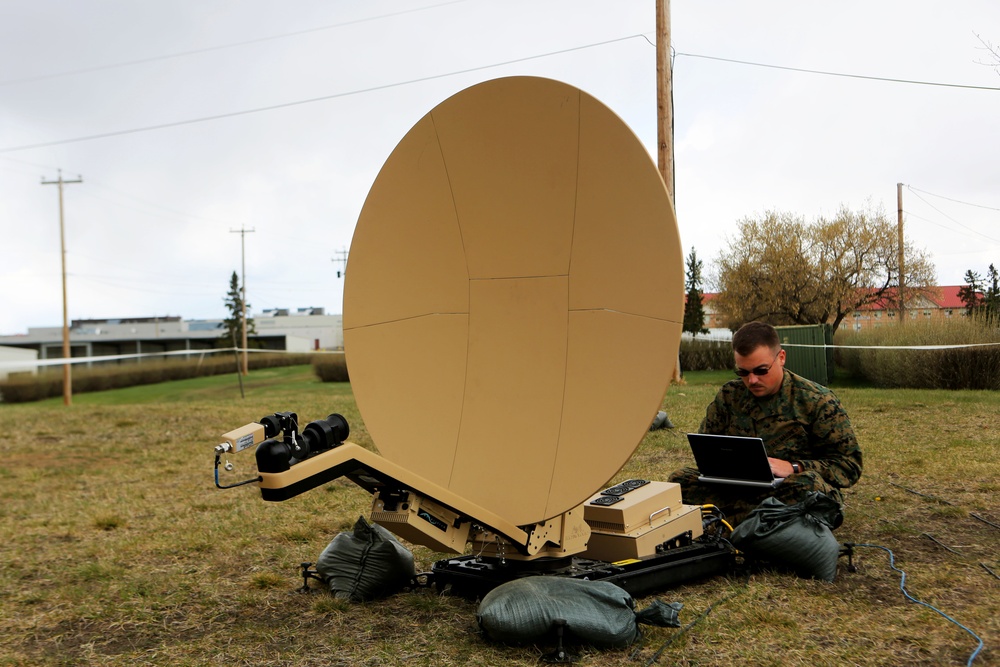 US Marines set up communications in Canada