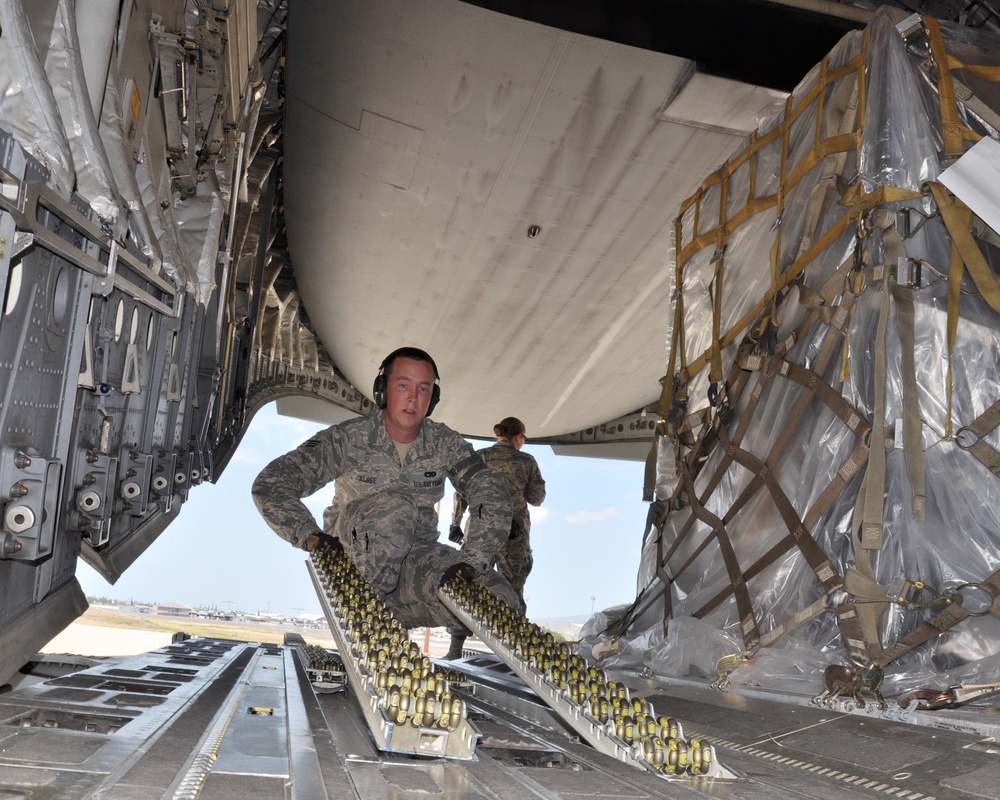 Joint team leaves Hawaii to support USAID operations in Nepal