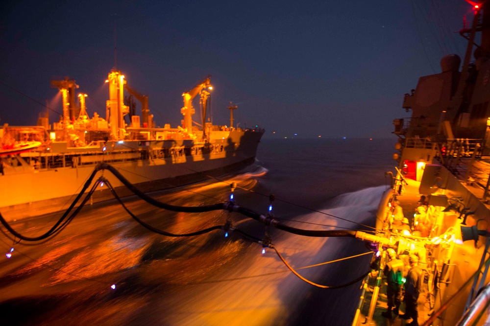 USS Farragut underway replenishment