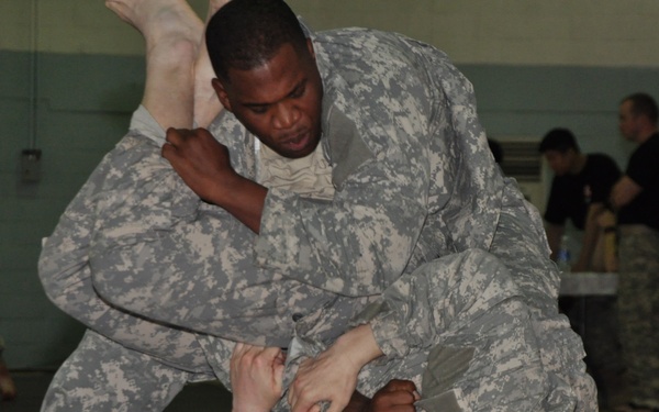 501st SBDE Soldiers place in the 8th Army Combatives Tournament