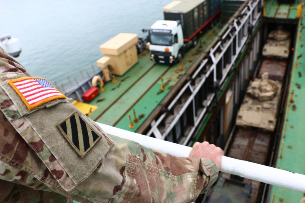 US Soldiers, equipment cross Black Sea, arrive in Georgia