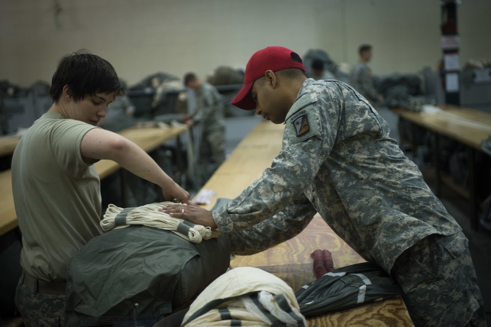 Chief of Staff visits with 82nd Airborne